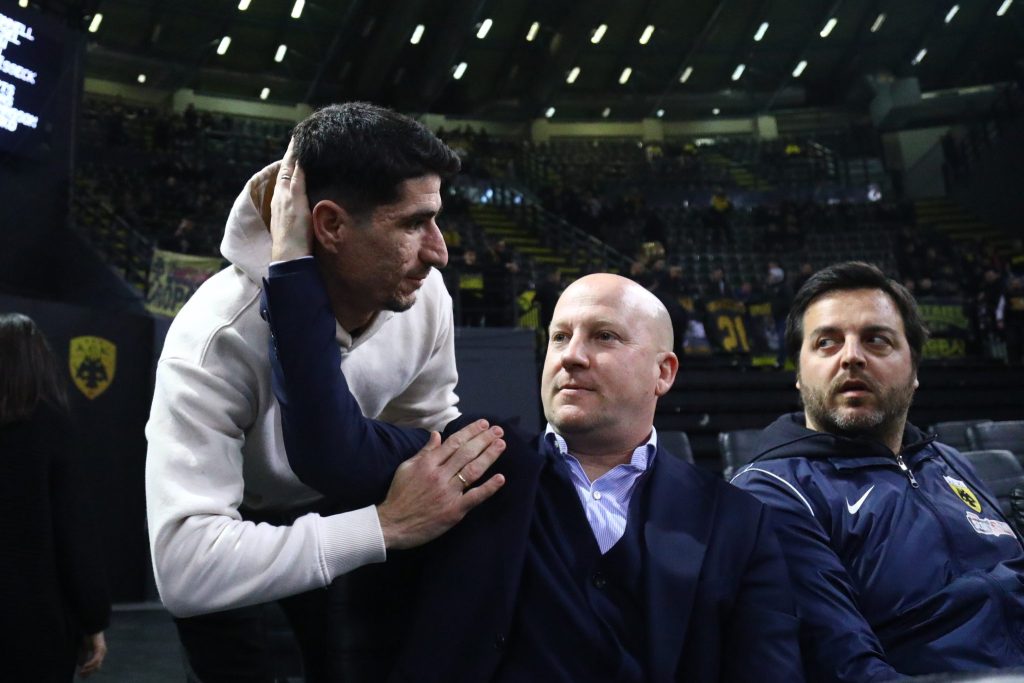 Νίκολιτς, Ριμπάλτα και παίκτες της ΑΕΚ στη «Sunel Arena» για το ματς με την Άλμπα (pics)