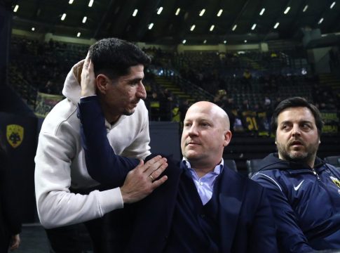 Νίκολιτς, Ριμπάλτα και παίκτες της ΑΕΚ στη «Sunel Arena» για το ματς με την Άλμπα (pics)