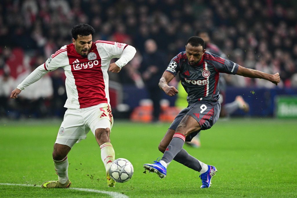 Ολυμπιακός: Γιατί έμεινε εκτός αποστολής με την ΑΕΚ ο Ελ Κααμπί