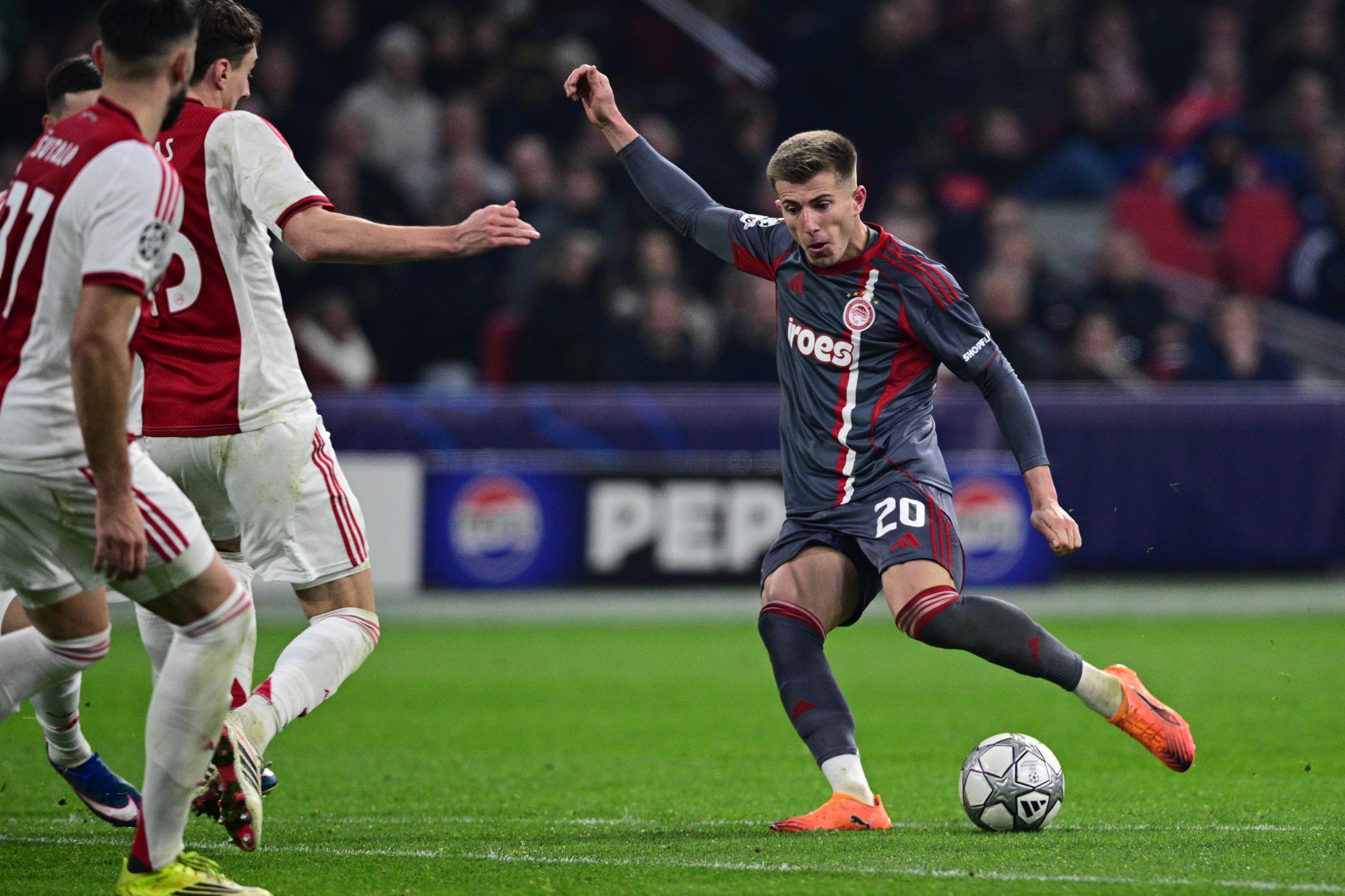 Και του χρόνου απευθείας στη League Phase του Champions League αν πάρει το πρωτάθλημα ο Ολυμπιακός