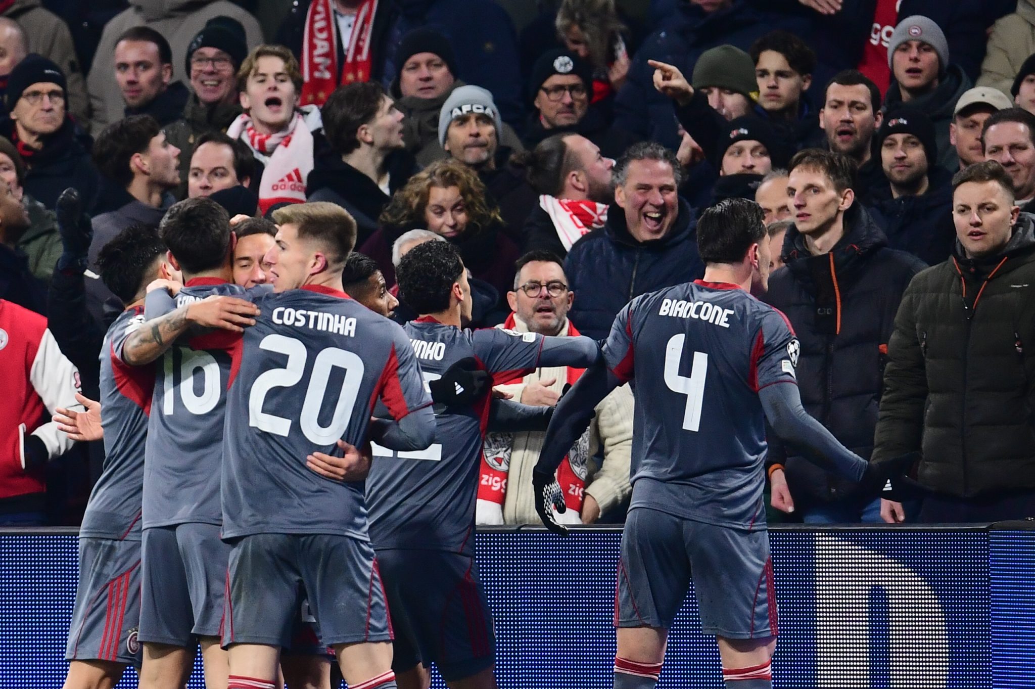 Σπάει και ταμεία η πρόκριση του Θρύλου: Αυτά είναι τα έσοδα μετά τον Άγιαξ