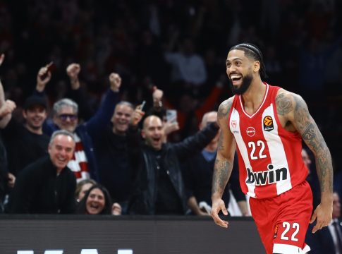 Ολυμπιακός – Μπαρτσελόνα 87-75: «Τρένο» που δεν σταματάει οι «ερυθρόλευκοι»