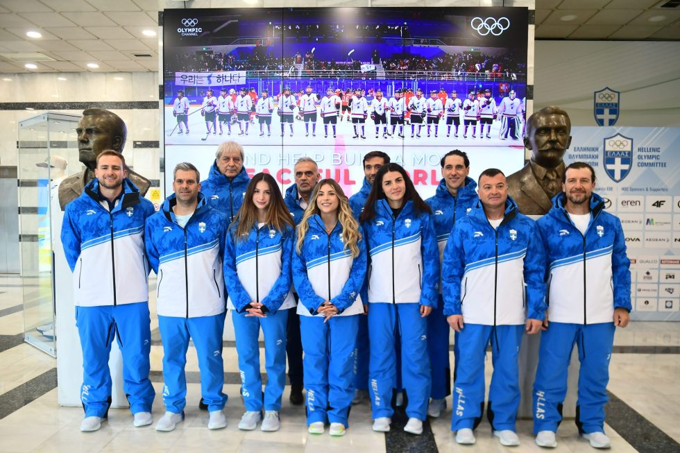 Η φωτογράφιση της Team Hellas για το Μilano Cortina 2026 με τα ρούχα της ΑΝΤΑ