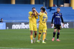 Το «μαύρο κουτί» του Παναιτωλικού: Ο Πετράκης, η 6άρα, ο Αναστασίου και ο κίνδυνος σε μια ιστορική χρονιά