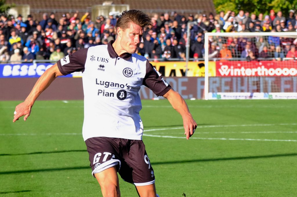 Το ομοφοβικό παρελθόν του Μπέρενς που επιτέθηκε στον Κούτσια