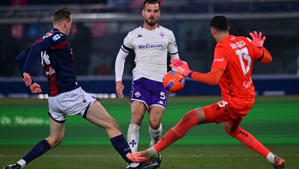 Μπολόνια – Φιορεντίνα 1-2: Διπλό και εκτός επικίνδυνης ζώνης οι «βιόλα»