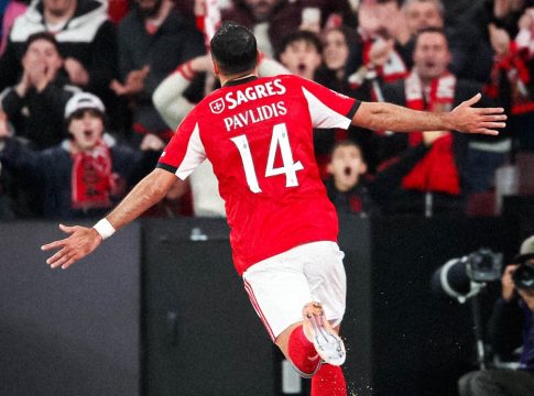 «Παστελώνει» ασταμάτητα ο Παυλίδης: Δύο γκολ κόντρα στην Εστορίλ, το δεύτερο με απίθανο σκάψιμο (vids)