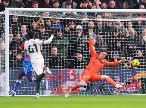 Επιστροφή στις νίκες για την Άστον Βίλα (0-2) – Διπλό τετράδας για την Τσέλσι (1-3)