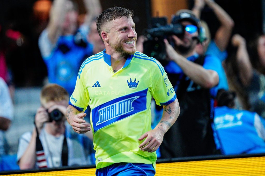 Και επίσημα στη Σάρλοτ ο Μπιέλ (pic)