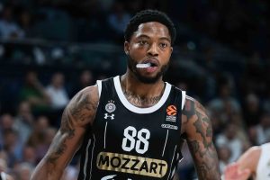 Ολυμπιακός: Πώς διαμορφώνεται το ρόστερ με τη μεταγραφή του Τζόουνς – Το απίστευτο βάθος και η δύσκολη «εξίσωση» με τους ξένους