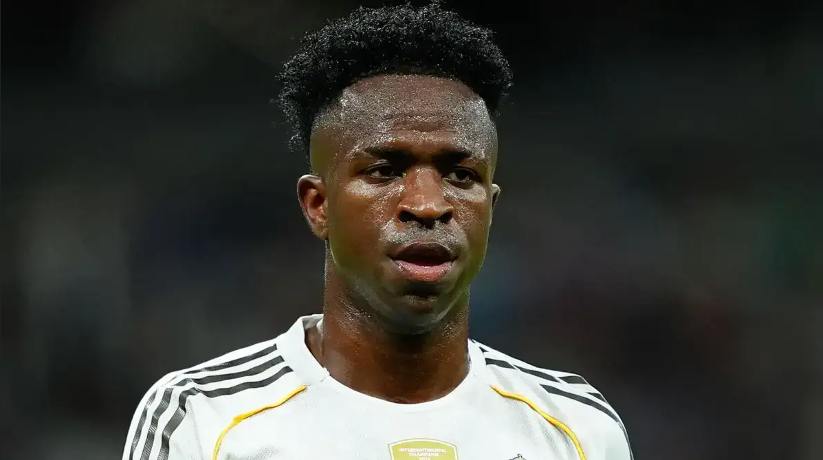 Ρεάλ Μαδρίτης: Αλόνσο out, Βινίσιους in;