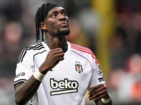 Μόνιμος κάτοικος Τουρκίας ο Έιμπραχαμ: Η Μπεσίκτας ανακοίνωσε τη μεταγραφή του Άγγλου