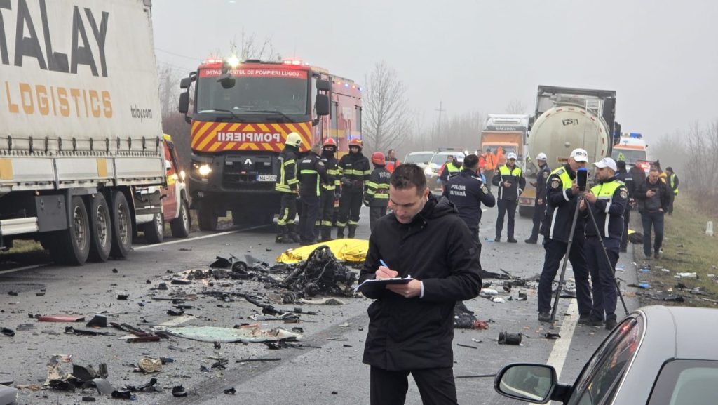 Εικόνες από το τροχαίο στη Ρουμανία – Άμορφη μάζα το βαν με τους φιλάθλους του ΠΑΟΚ
