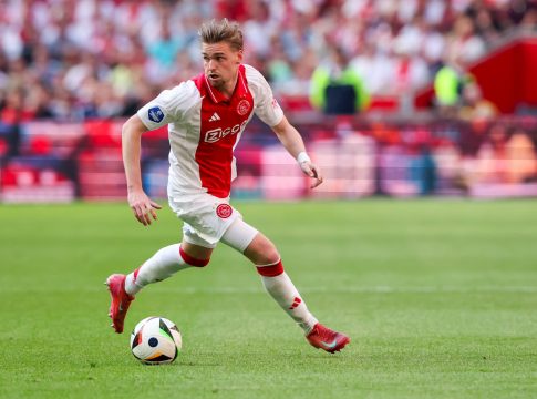 Ο Άγιαξ παραχωρεί έναν από τους καλύτερους παίκτες του στη Λάτσιο πριν τον Ολυμπιακό