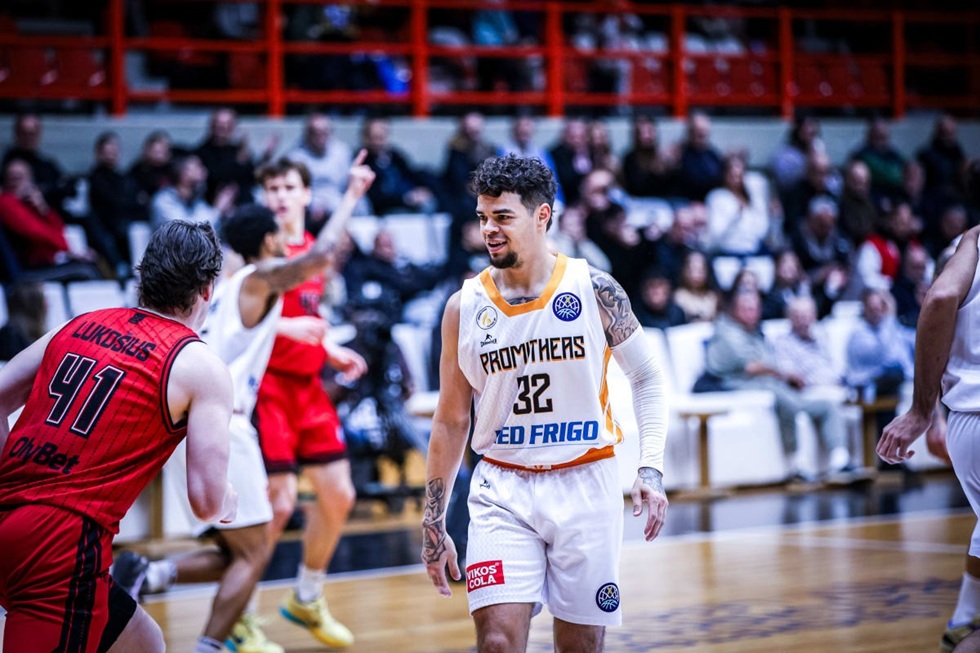 Σαλόν – Προμηθέας 93-78: Ήττα στο πρώτο ματς των play-in για τους Πατρινούς