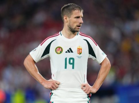 Έρχεται με καθυστέρηση στην Αθήνα για την ΑΕΚ ο Βάργκα (pic)