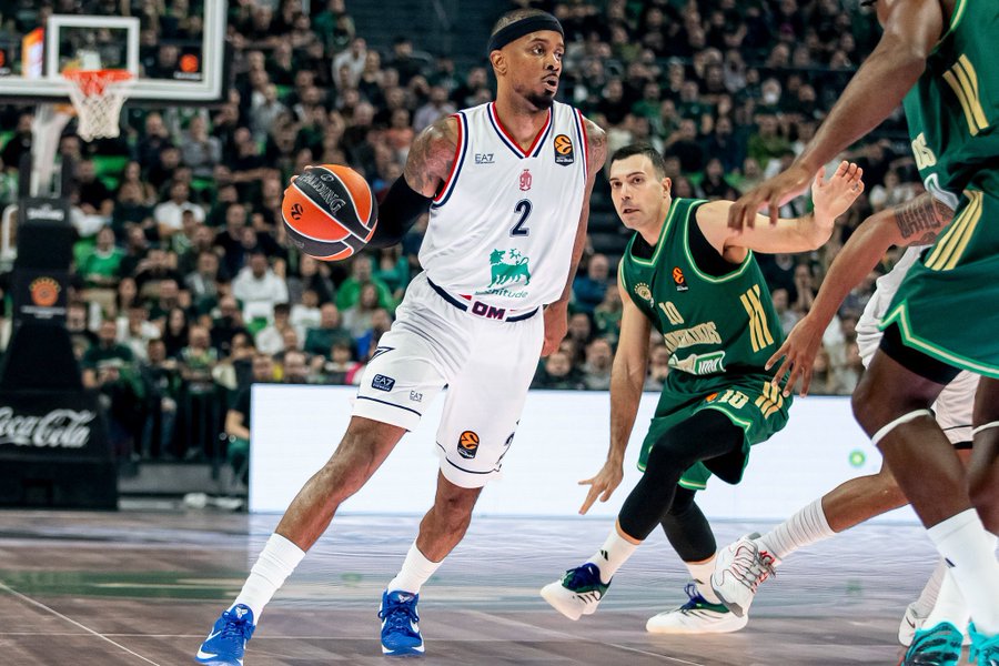 Η εκδίκηση του Λορέντζο Μπράουν: Πάρτι κόντρα στον Αταμάν