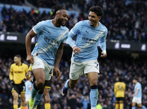 Μάντσεστερ Σίτι – Γουλβς 2-0: «Καθάρισαν» στο πρώτο ημίχρονο με… καυτό Σεμένιο οι «πολίτες»