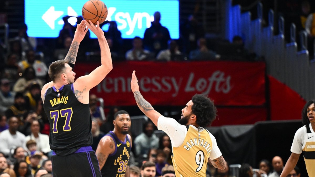 NBA: Μυθικός Ντόντσιτς διέλυσε τους Γουίζαρντς και έγραψε Ιστορία (vids, pics)