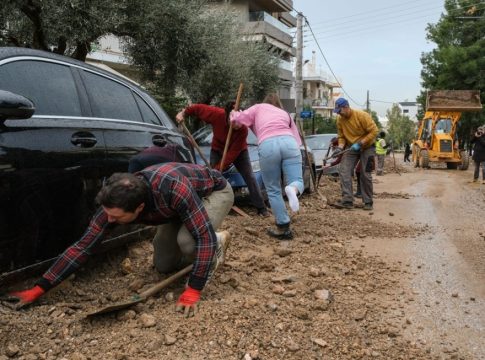 Οι δύο φάσεις της κακοκαιρίας που έπνιξε την Αττική και το κρίσιμο τρίωρο