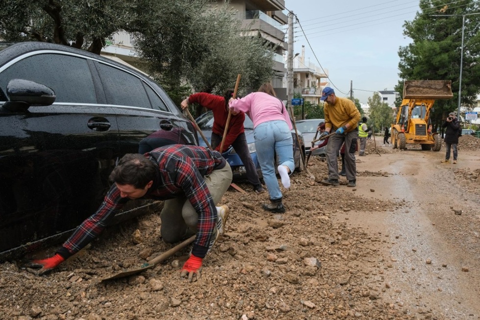 Οι δύο φάσεις της κακοκαιρίας που έπνιξε την Αττική και το κρίσιμο τρίωρο