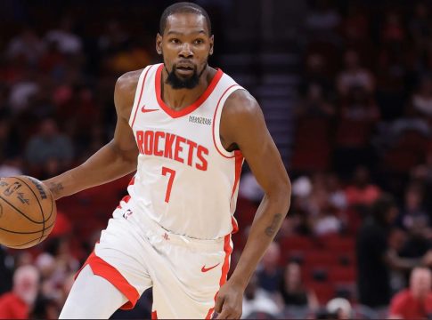 «Καρφιά» Ντουράντ για Σανς: «Ωραίο να παίζεις κόντρα στην ομάδα που σε έδιωξε – Με έκαναν να νιώσω… αποδιοπομπαίος τράγος» (vid)