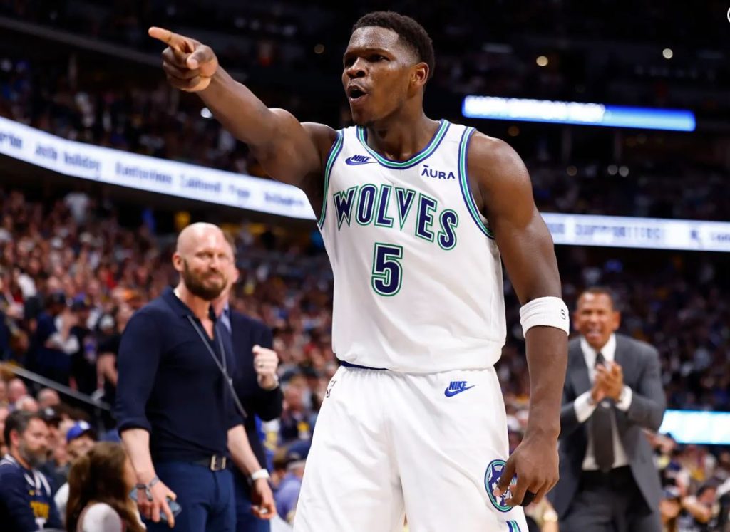 NBA: Νίκες για Τίμπεργουλβς και Σίξερς