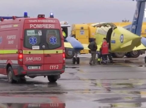 Τροχαίο δυστύχημα στη Ρουμανία: Επιστρέφουν δύο από τους τρεις τραυματίες – Τι είπε η ελληνίδα πρέσβειρα