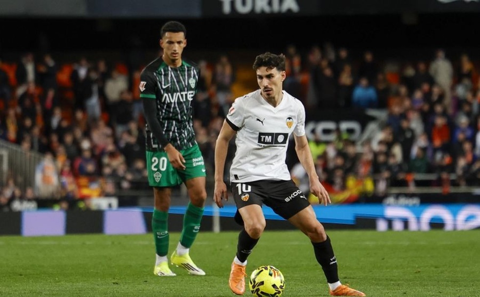 Βαλένθια – Έλτσε 1-1: Έσωσαν τον βαθμό στο φινάλε οι «νυχτερίδες»