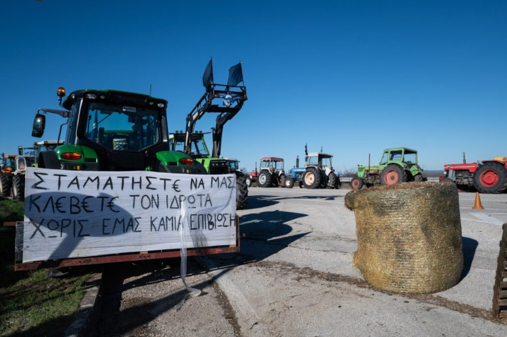 Αγρότες: Αποφασίζουν σήμερα την τακτική τους για το ραντεβού με τον Μητσοτάκη