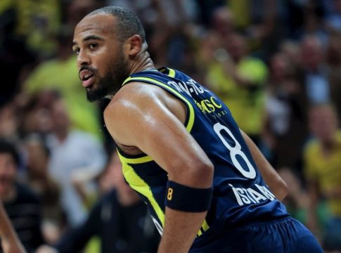 Μπεσίκτας – Φενέρμπαχτσε 87-101: Μεγάλη νίκη της Φενέρ πριν τον Ολυμπιακό