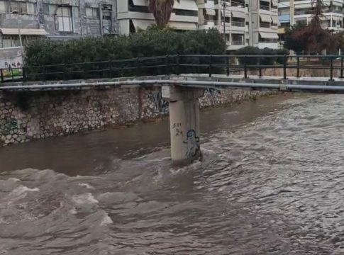 Κακοκαιρία στην Αττική: Φούσκωσε ο Ιλισσός – Δείτε βίντεο