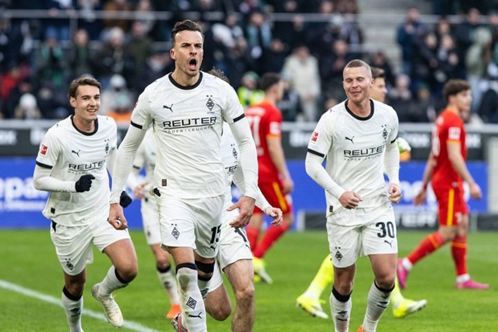 Γκλάντμπαχ – Άουγκσμπουργκ 4-0: Ποδαρικό στο νέο έτος με τεσσάρα