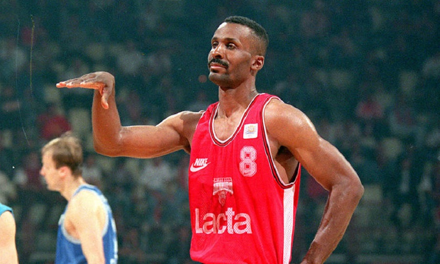 «Τρελάθηκε» ο Έντι Τζόνσον με το μπλουζάκι του Φουρνιέ