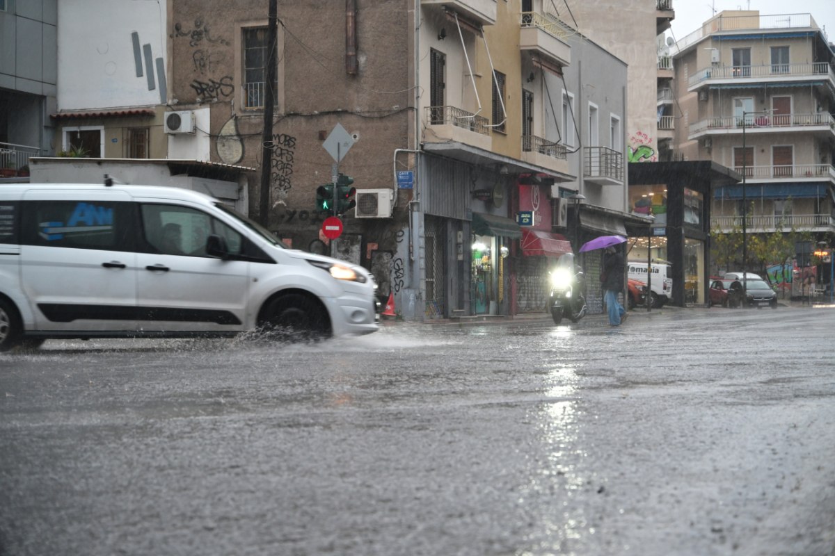 Κακοκαιρία: Πόσο θα διαρκέσει το κύμα που σαρώνει τη χώρα – Σε κατάσταση Red Code 6 περιοχές
