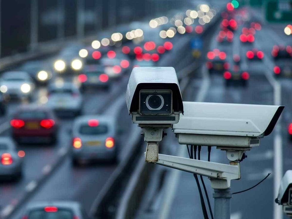«Βροχή» οι παραβάσεις που έχουν καταγράψει οι «έξυπνες» κάμερες – Πότε ξεκινά η αποστολή των προστίμων