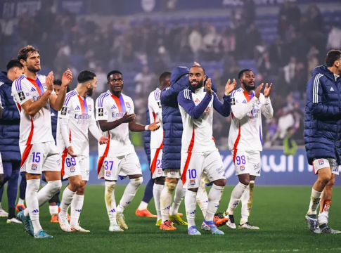 Λιόν: Φόρος τιμής στους αδικοχαμένους οπαδούς του ΠΑΟΚ στον αγώνα της Πέμπτης