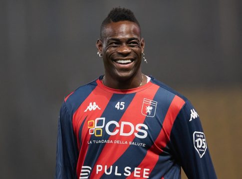 Ο Μπαλοτέλι επιστρέφει στο ποδόσφαιρο: Σε ποια ομάδα υπέγραψε (pic)