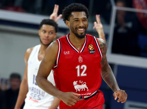 Σενάριο από το… πουθενά: Χαμός με το όνομα που ακούγεται για Παναθηναϊκό και Ολυμπιακό (vids)