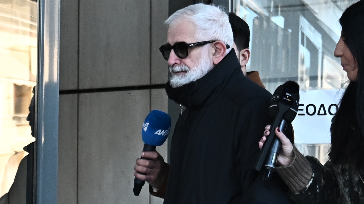 Άλλος άνθρωπος ο Πέτρος Φιλιππίδης: Ο νέος εαυτός και το παρασκήνιο στο πάρτι του Μάνου Ιωάννου