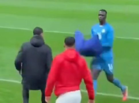 Τι συνέβη με την πετσέτα του Μεντί – Ο λόγος που ο αναπληρωματικός κίπερ της Νιγηρίας είχε το ρόλο… φύλακα (vids)