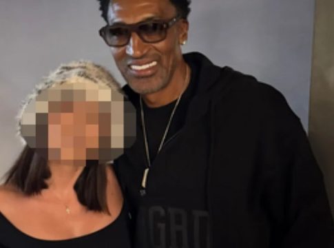 Απίστευτο: Πασίγνωστη Ελληνίδα στην αγκαλιά του Σκότι Πίπεν (pic)