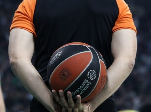 Αυτοί είναι οι διαιτητές του ντέρμπι ανάμεσα σε Παναθηναϊκό και Ολυμπιακό
