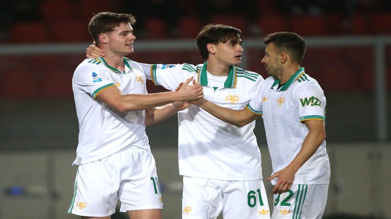 Ολίμπικο, Μεστάγια & St. James’ Park