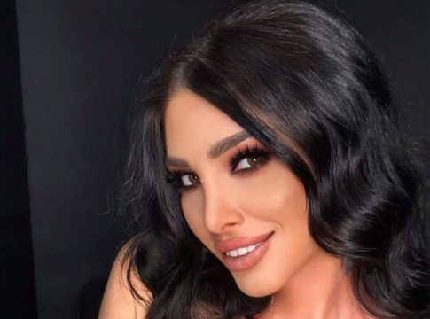 Αναστασία Βοσκανίδου: Το ανέβασε κατά λάθος – Toπλες σε βίντεο με τα μαλλιά στο στήθoς (vids)