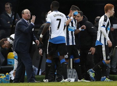 Όταν ο Μπενίτεθ έκανε τον Σισοκό αρχηγό της Νιούκαστλ (vid)