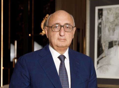 Σοκ στο παγκόσμιο ποδόσφαιρο: Υπό έρευνα για «σεξουαλική σκλαβιά» ο κορυφαίος ατζέντης Τζόναθαν Μπαρνέτ