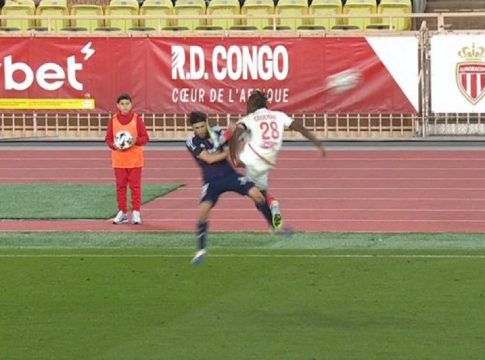 Πήγε να του… κόψει την μπάλα: Το «δολοφονικό» μαρκάρισμα του Κουλιμπαλί στον Ταλιαφίκο που του θύμισε τον Μίλερ (pic, vid)