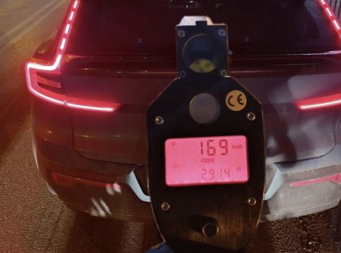 Θεσσαλονίκη: Συνελήφθησαν δύο οδηγοί για υπερβολική ταχύτητα – Έτρεχαν με πάνω από 160χλμ/ώρα