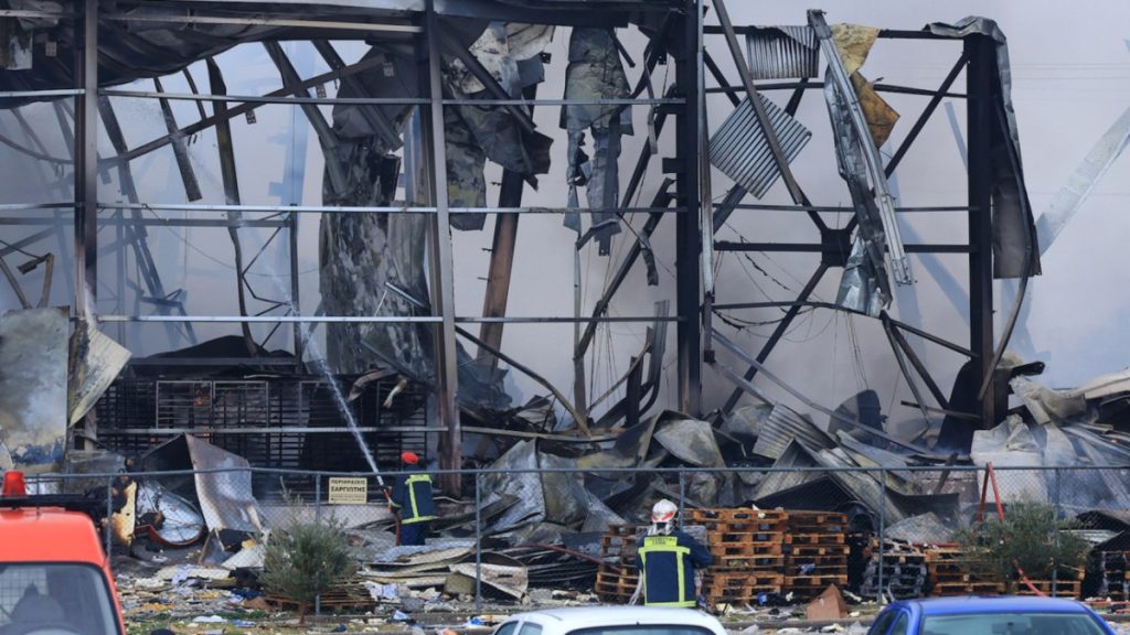 Τραγωδία στα Τρίκαλα: Τι προκάλεσε την ισχυρή έκρηξη στο εργοστάσιο – Τα πρώτα σενάρια που εξετάζονται